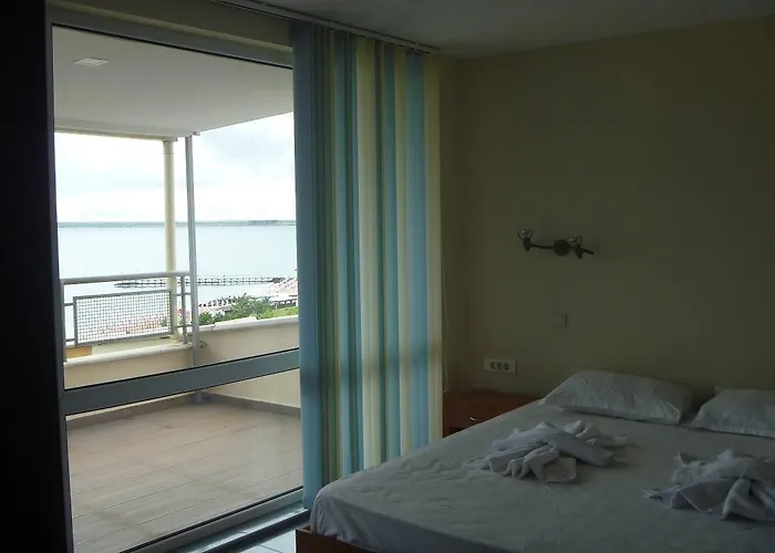 Lucky Complex Apartmán Ravda